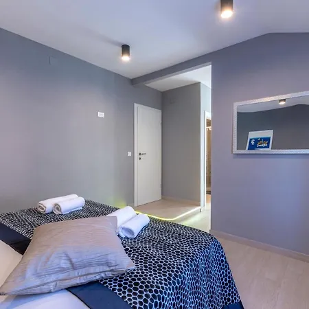 Mala Kate * Kaštela