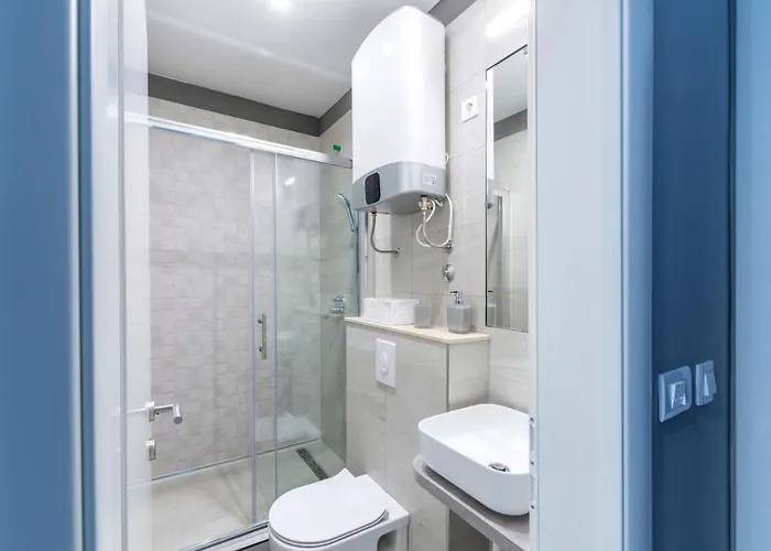 Mala Kate Willa Kaštela